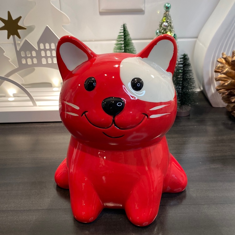 Vintage Kitty red & white eye patch bank